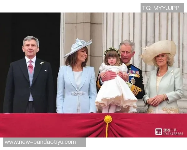 乔治一家在纽约为女儿娜塔莎庆生享受生活的快乐时光