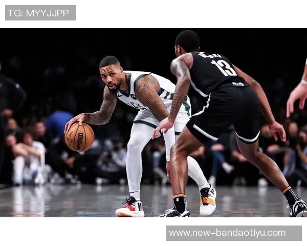 米德尔顿谈字母在篮下表现期待制造进攻犯规的精彩瞬间